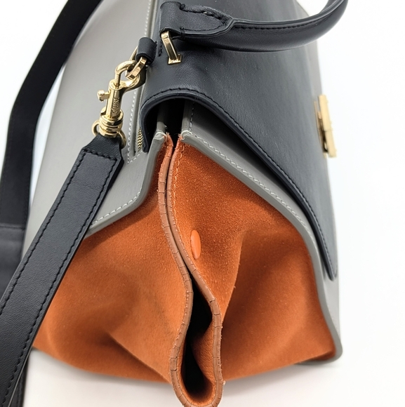 Celine Medium tri-color Trapeze - Picture 9 of 14